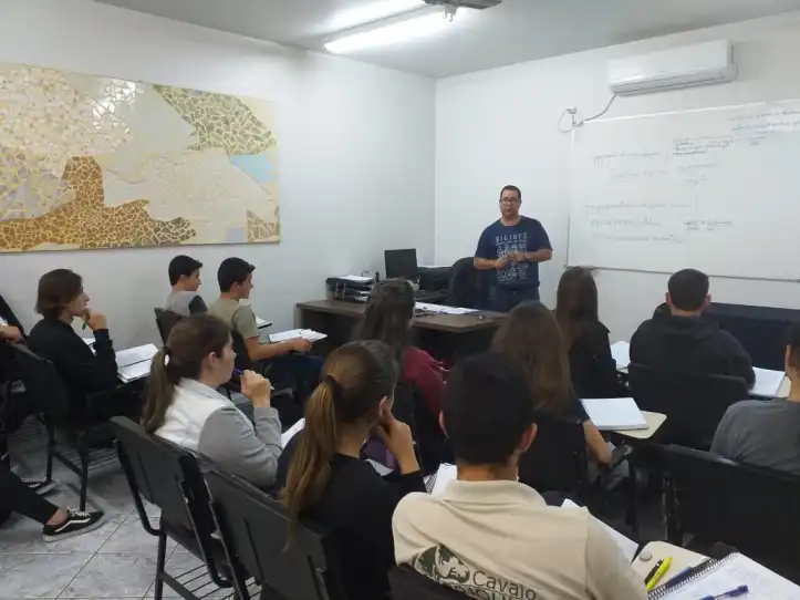 Curso Auxiliar